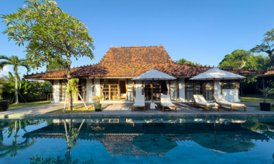 Villa Eccica Pool Side Loungers | Uluwatu, Bali