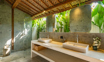 Villa Eccica Bathroom One | Uluwatu, Bali