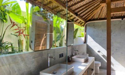 Villa Eccica Bathroom One with Mirror | Uluwatu, Bali