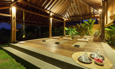 Villa Emile Yoga at Night | Uluwatu, Bali