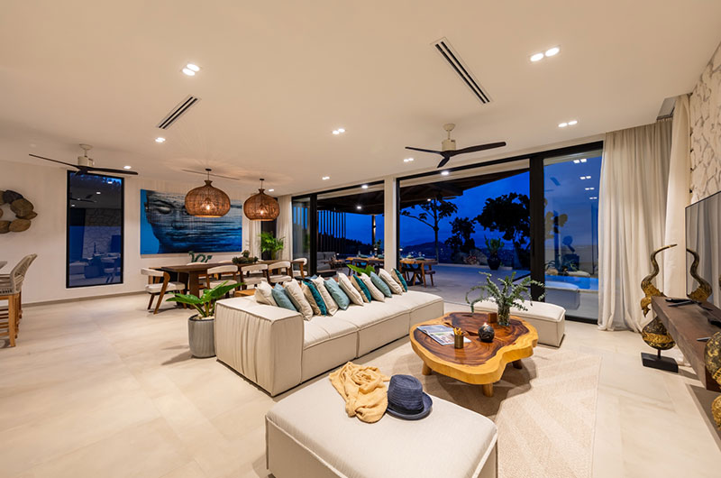 Villa Vida Samui Living and Dining Area at Night | Chaweng, Koh Samui