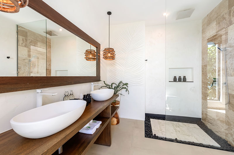 Villa Vida Samui Bathroom Two with Hanging Lights | Chaweng, Koh Samui