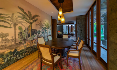 Jeeva Tirta Seating Area around Round Table | Batubelig, Bali