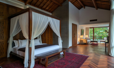 Jeeva Tirta Bedroom One with Seating Area | Batubelig, Bali