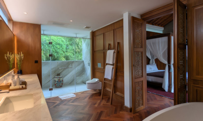 Jeeva Tirta Bathroom One | Batubelig, Bali