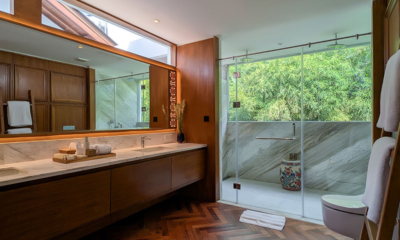 Jeeva Tirta Bathroom One with Shower | Batubelig, Bali