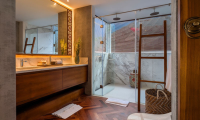 Jeeva Tirta Bathroom Two | Batubelig, Bali